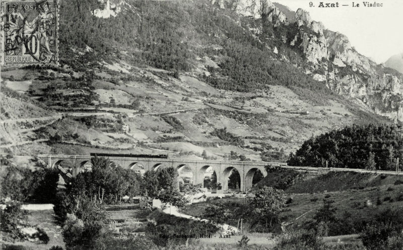 Fichier:Axat PV05 sur Aude TDA.jpg